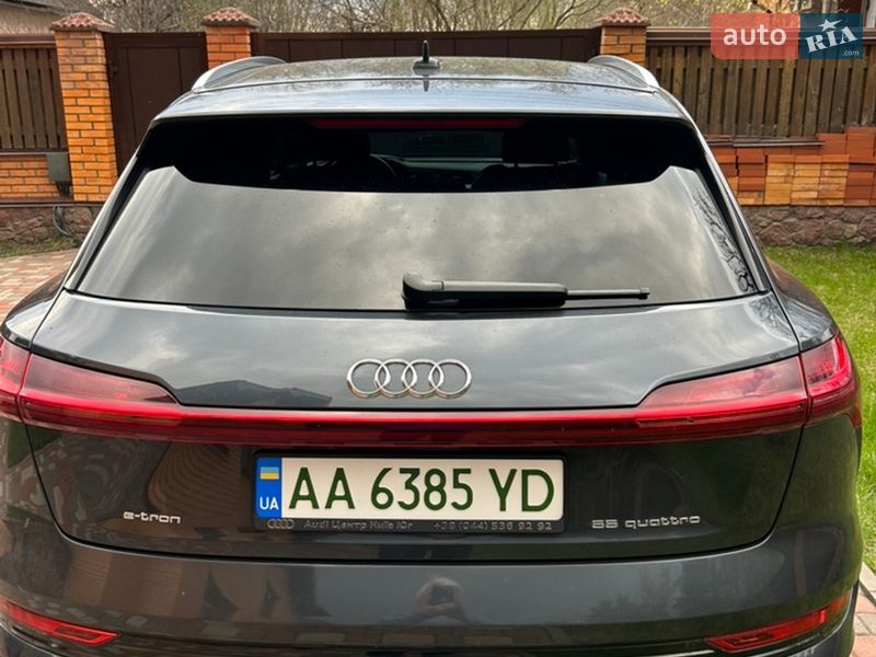 Внедорожник / Кроссовер Audi e-tron 2019 в Киеве фото 5 Внедорожник / Кроссовер Audi e-tron 2019 в Киеве