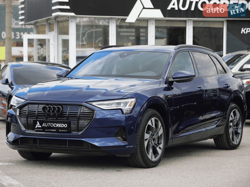 Audi e-tron 2022