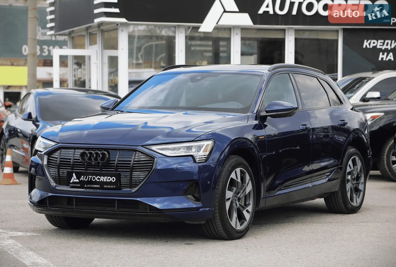 2021 Audi e-tron - мініатюра 21