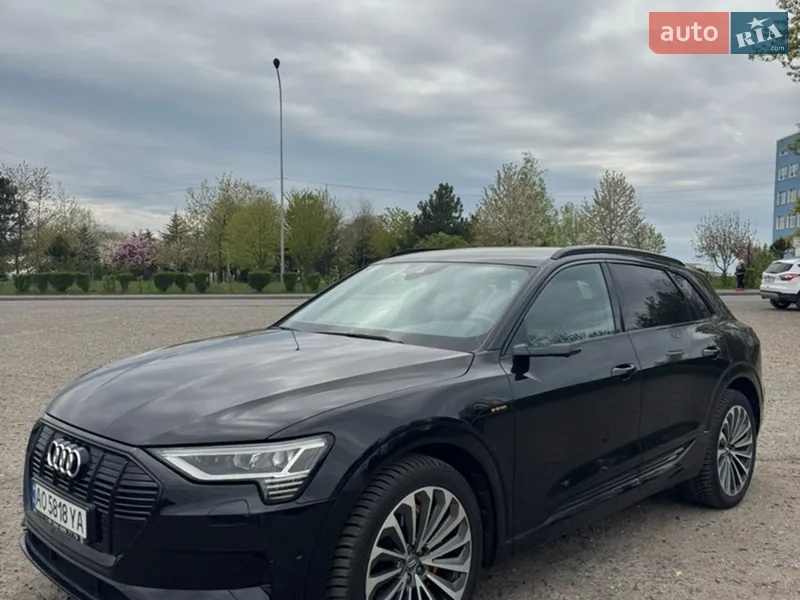 Audi e-tron