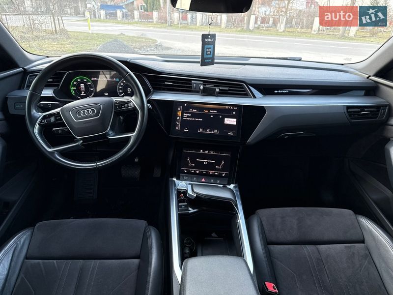 Позашляховик / Кросовер Audi e-tron 2019 в Дрогобичі фото 20 Позашляховик / Кросовер Audi e-tron 2019 в Дрогобичі