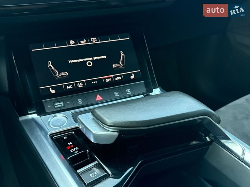 Позашляховик / Кросовер Audi e-tron 2019 в Дрогобичі фото 33 Позашляховик / Кросовер Audi e-tron 2019 в Дрогобичі
