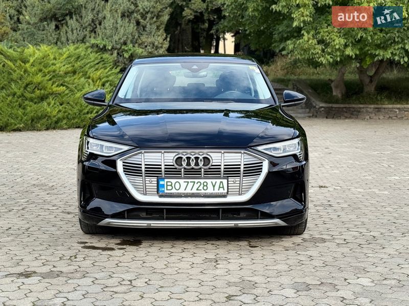 Внедорожник / Кроссовер Audi e-tron 2020 в Тернополе