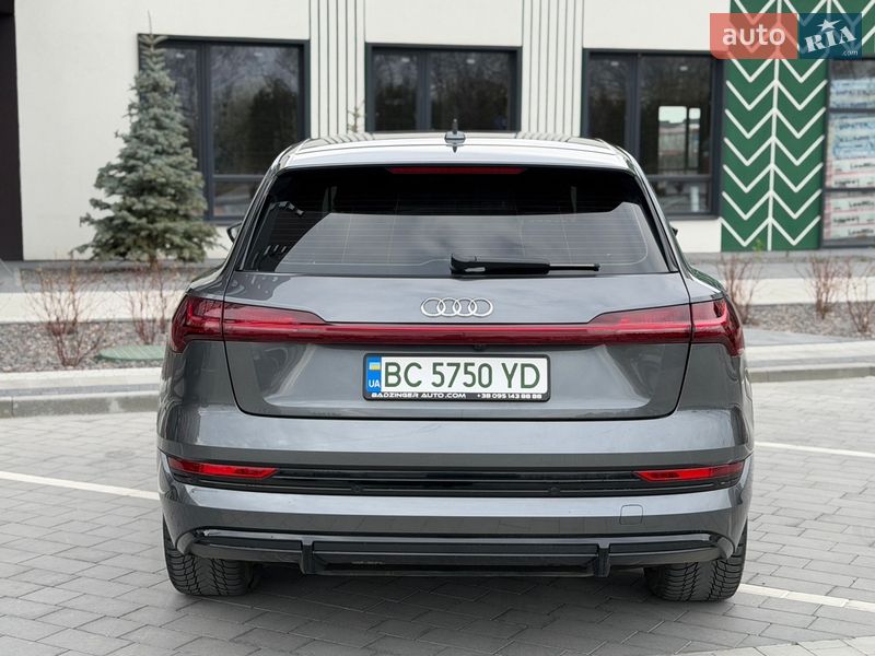 Внедорожник / Кроссовер Audi e-tron 2021 в Городке