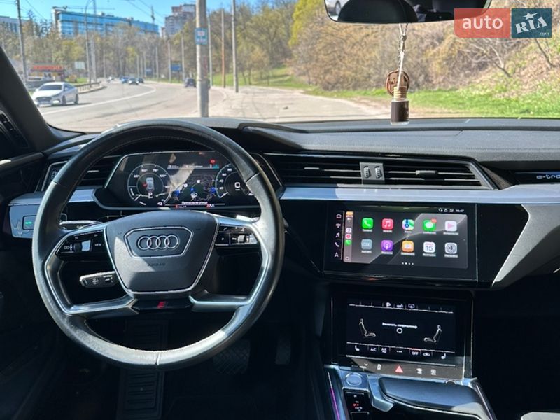 Позашляховик / Кросовер Audi e-tron 2020 в Києві фото 18 Позашляховик / Кросовер Audi e-tron 2020 в Києві