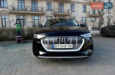 Внедорожник / Кроссовер Audi e-tron 2019 в Одессе