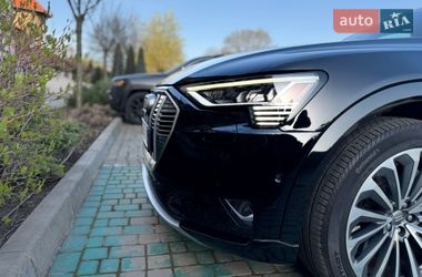 Внедорожник / Кроссовер Audi e-tron 2019 в Одессе