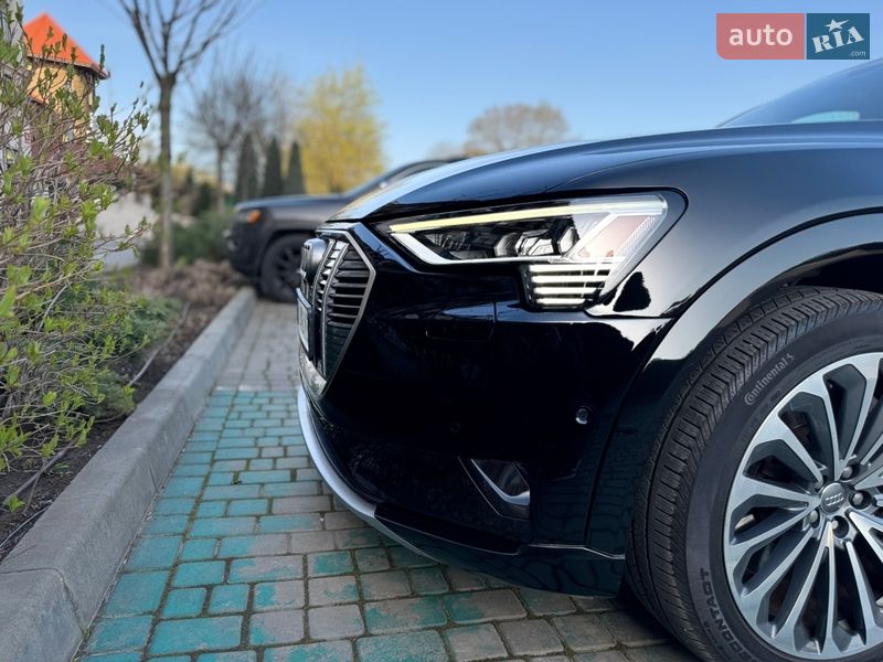 Внедорожник / Кроссовер Audi e-tron 2019 в Одессе