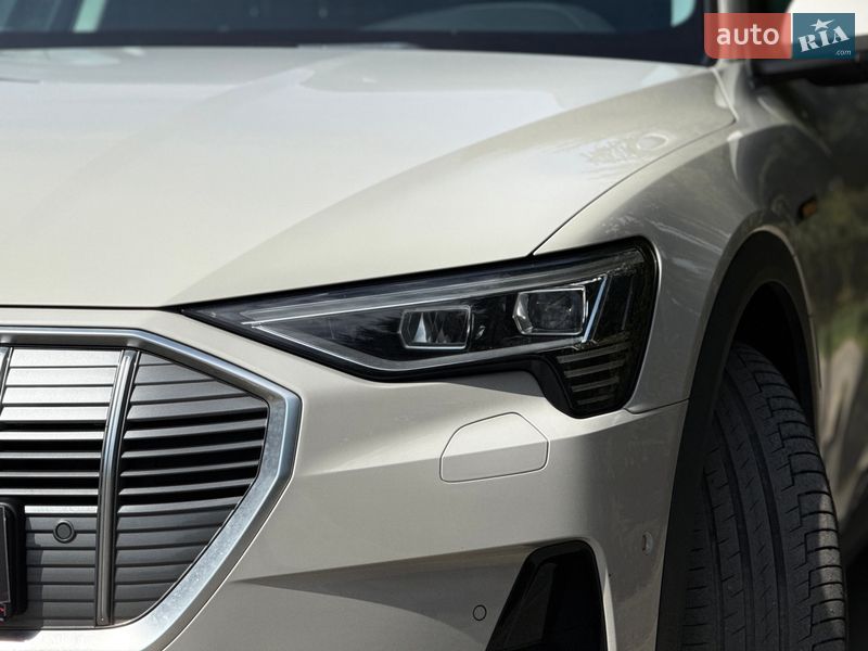 Внедорожник / Кроссовер Audi e-tron 2020 в Тернополе