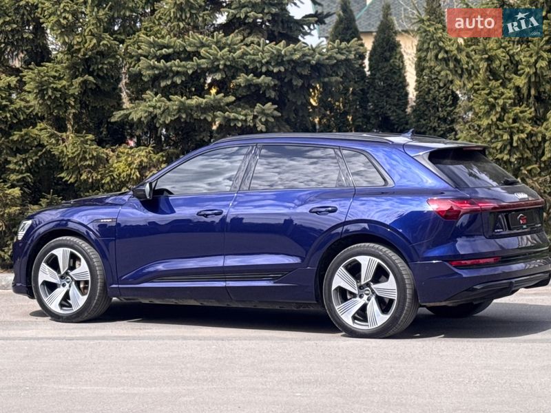 Внедорожник / Кроссовер Audi e-tron 2020 в Тернополе