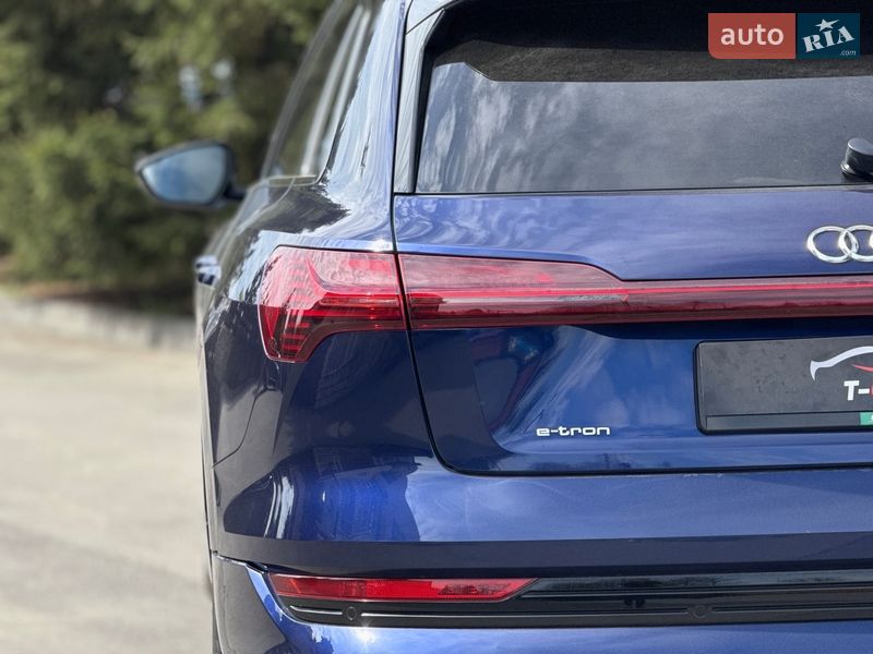 Внедорожник / Кроссовер Audi e-tron 2020 в Тернополе