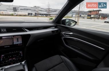 Внедорожник / Кроссовер Audi e-tron 2021 в Львове