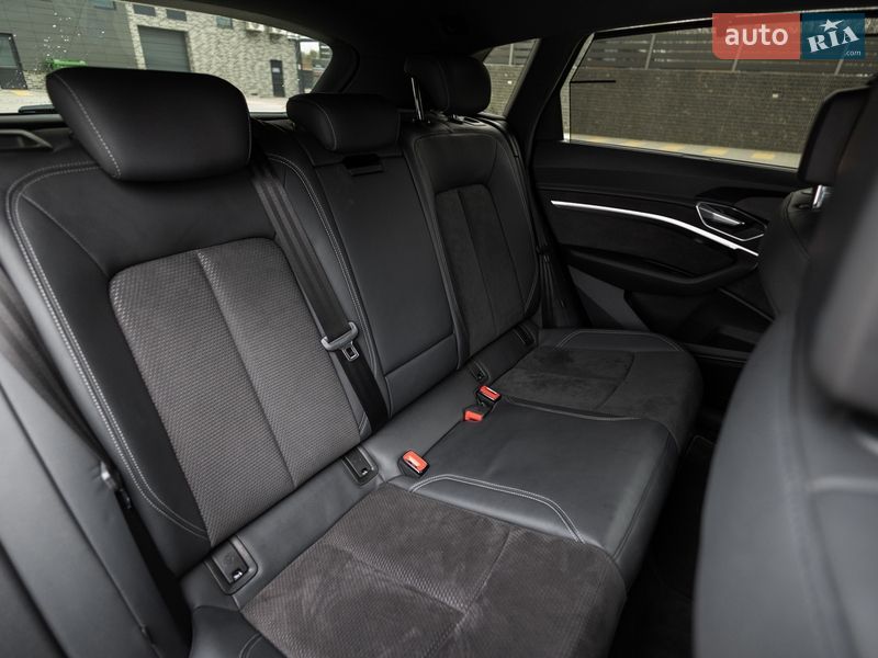 Позашляховик / Кросовер Audi e-tron 2021 в Львові