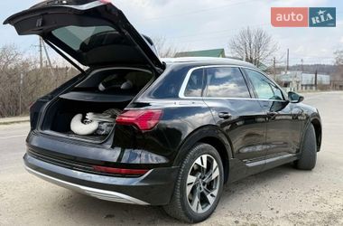 Внедорожник / Кроссовер Audi e-tron 2019 в Львове
