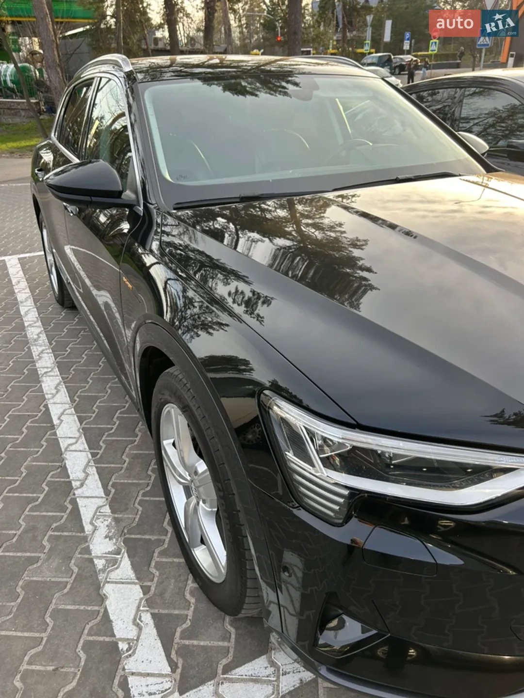 2019 Audi e-tron - мініатюра 3
