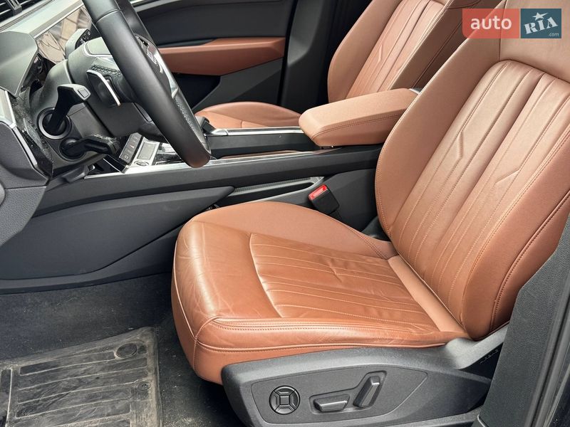 Внедорожник / Кроссовер Audi e-tron 2022 в Киеве
