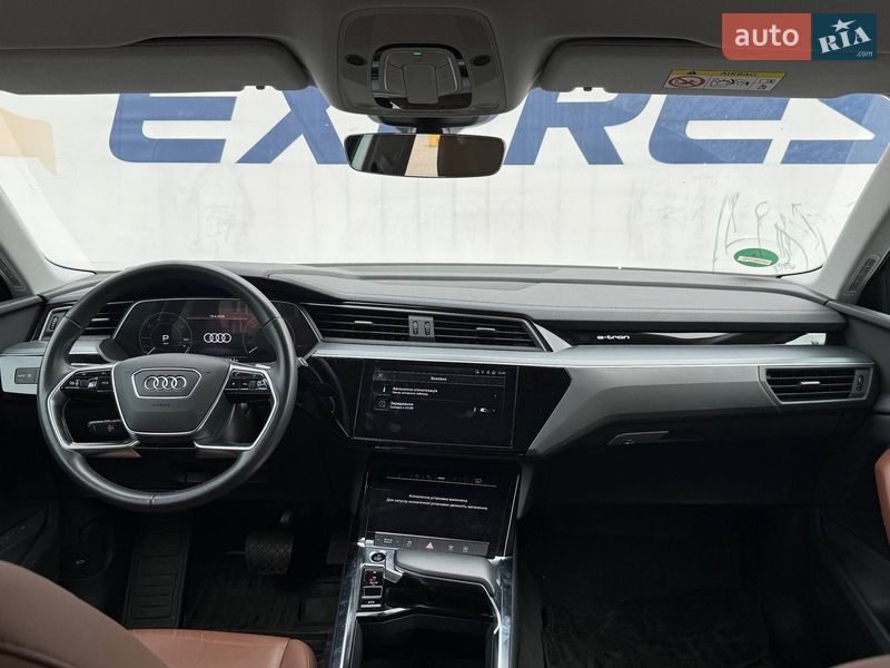 Внедорожник / Кроссовер Audi e-tron 2022 в Киеве