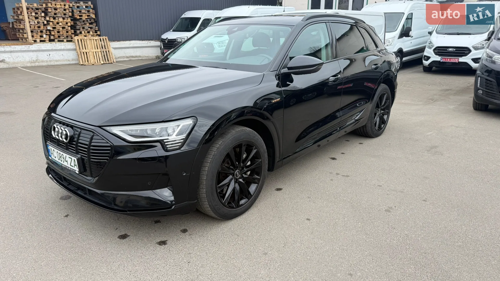 2022 Audi e-tron - фото 1