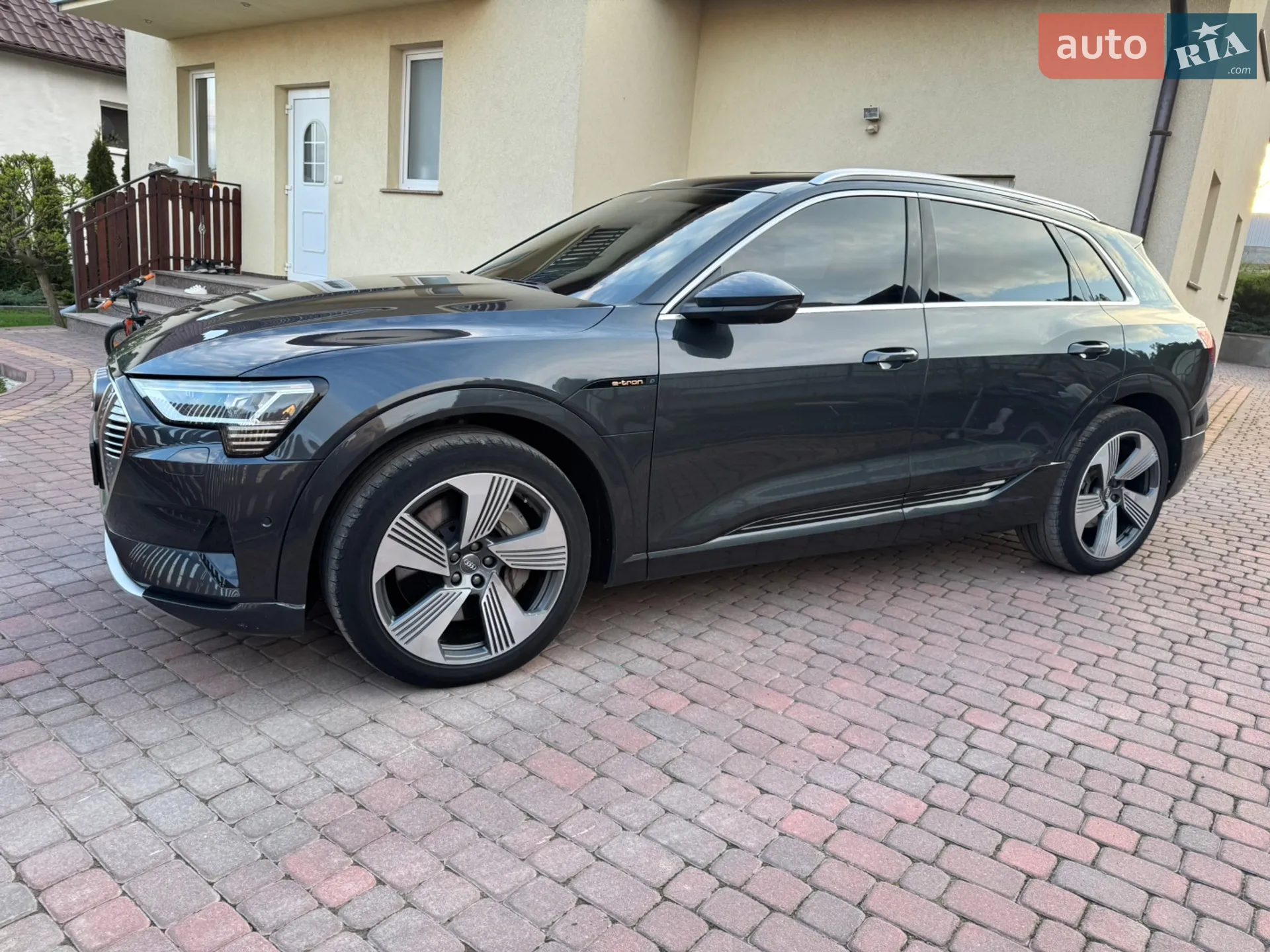 2019 Audi e-tron - мініатюра 20