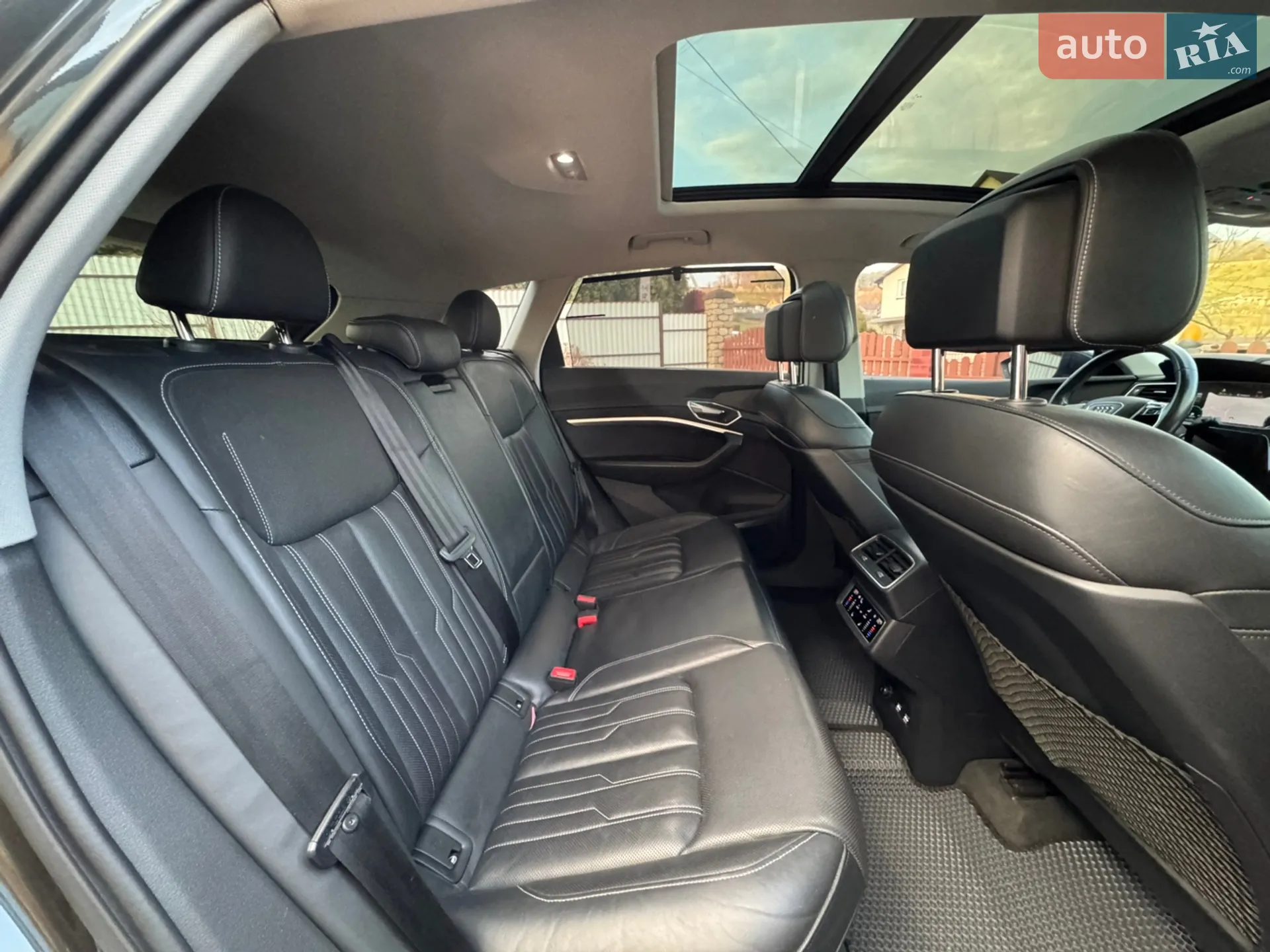 2019 Audi e-tron - мініатюра 41