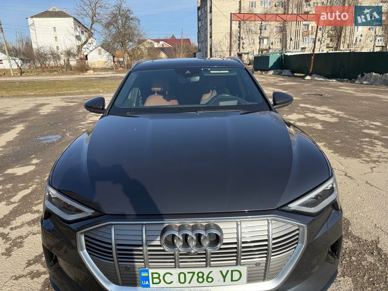 Внедорожник / Кроссовер Audi e-tron 2019 в Львове