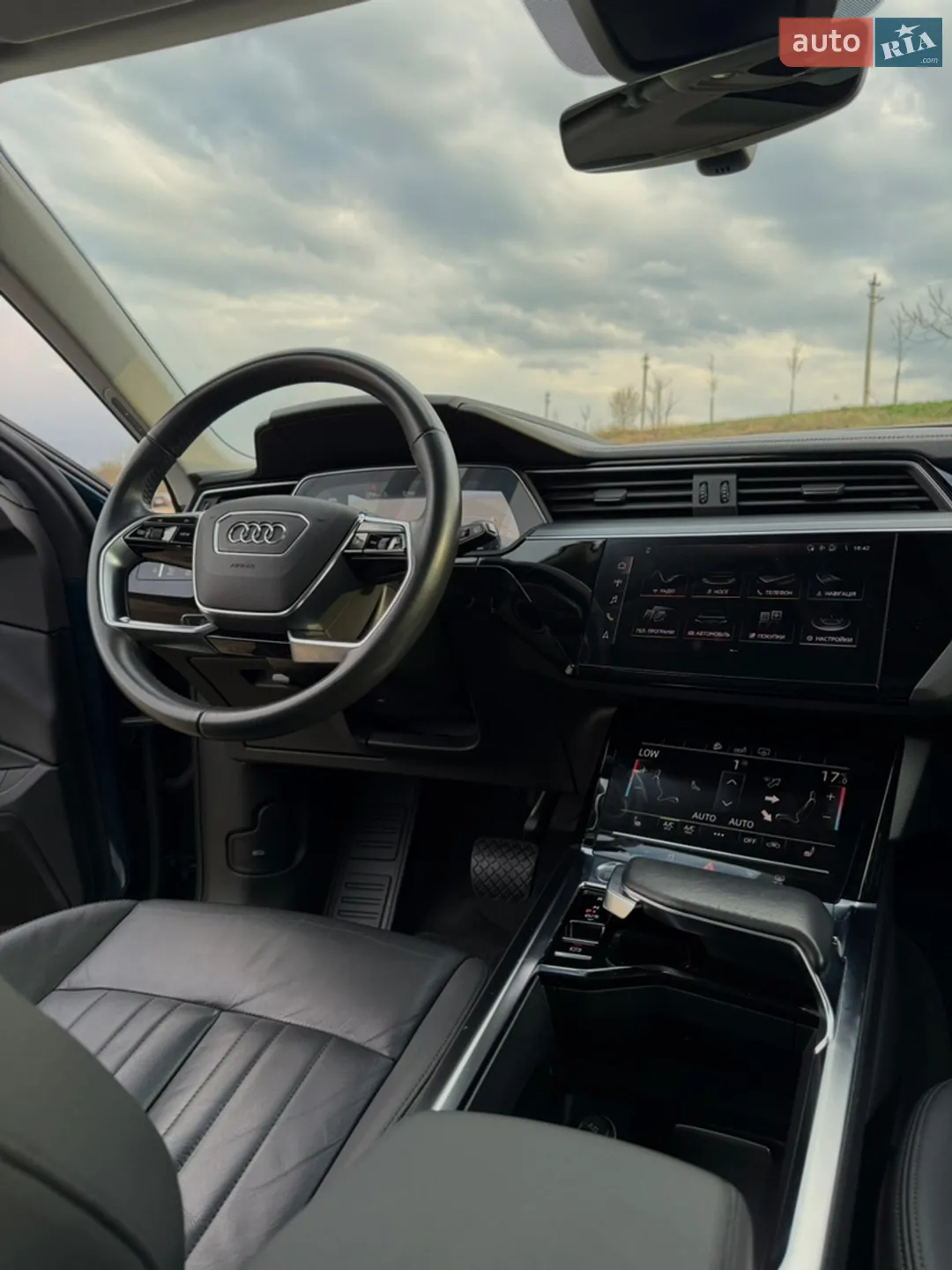 2019 Audi e-tron - мініатюра 34