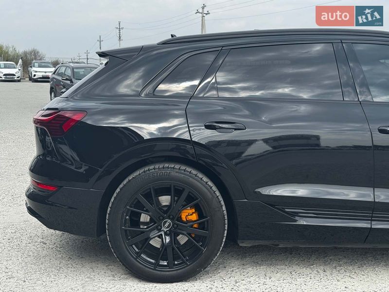 Внедорожник / Кроссовер Audi e-tron 2022 в Львове