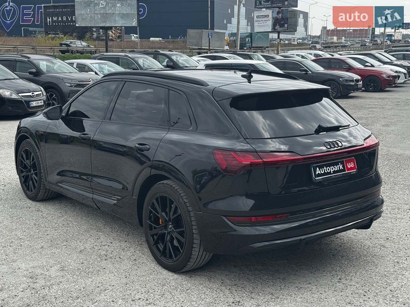 Внедорожник / Кроссовер Audi e-tron 2022 в Львове