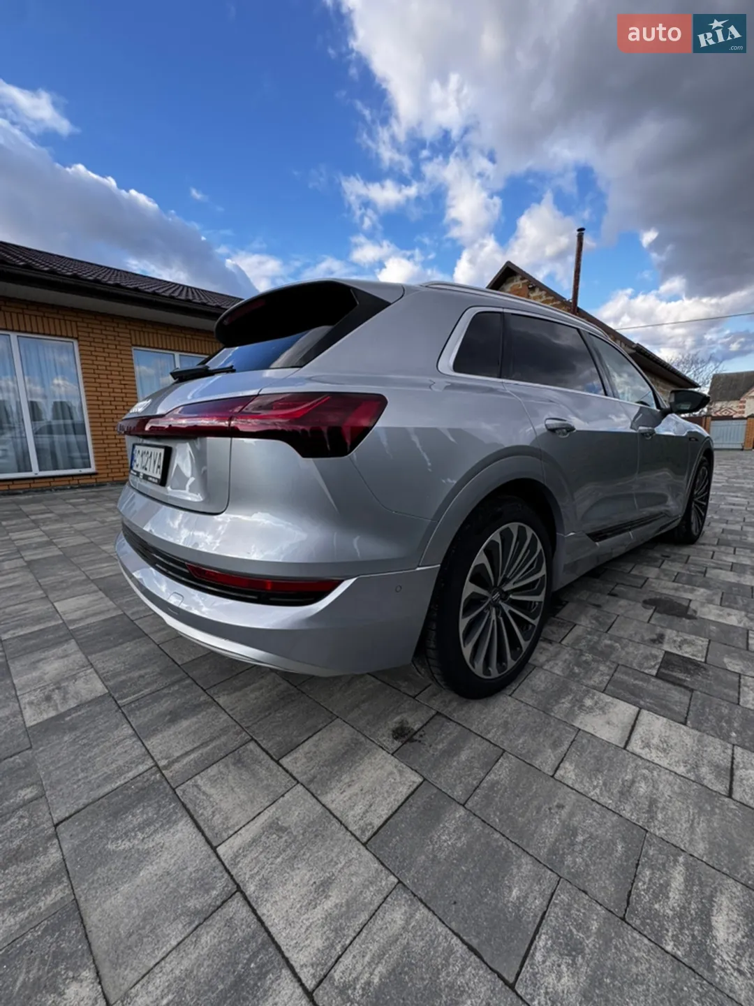 2019 Audi e-tron - мініатюра 13