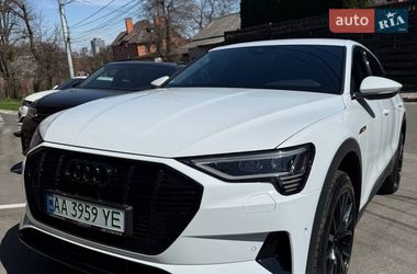 Внедорожник / Кроссовер Audi e-tron 2021 в Киеве