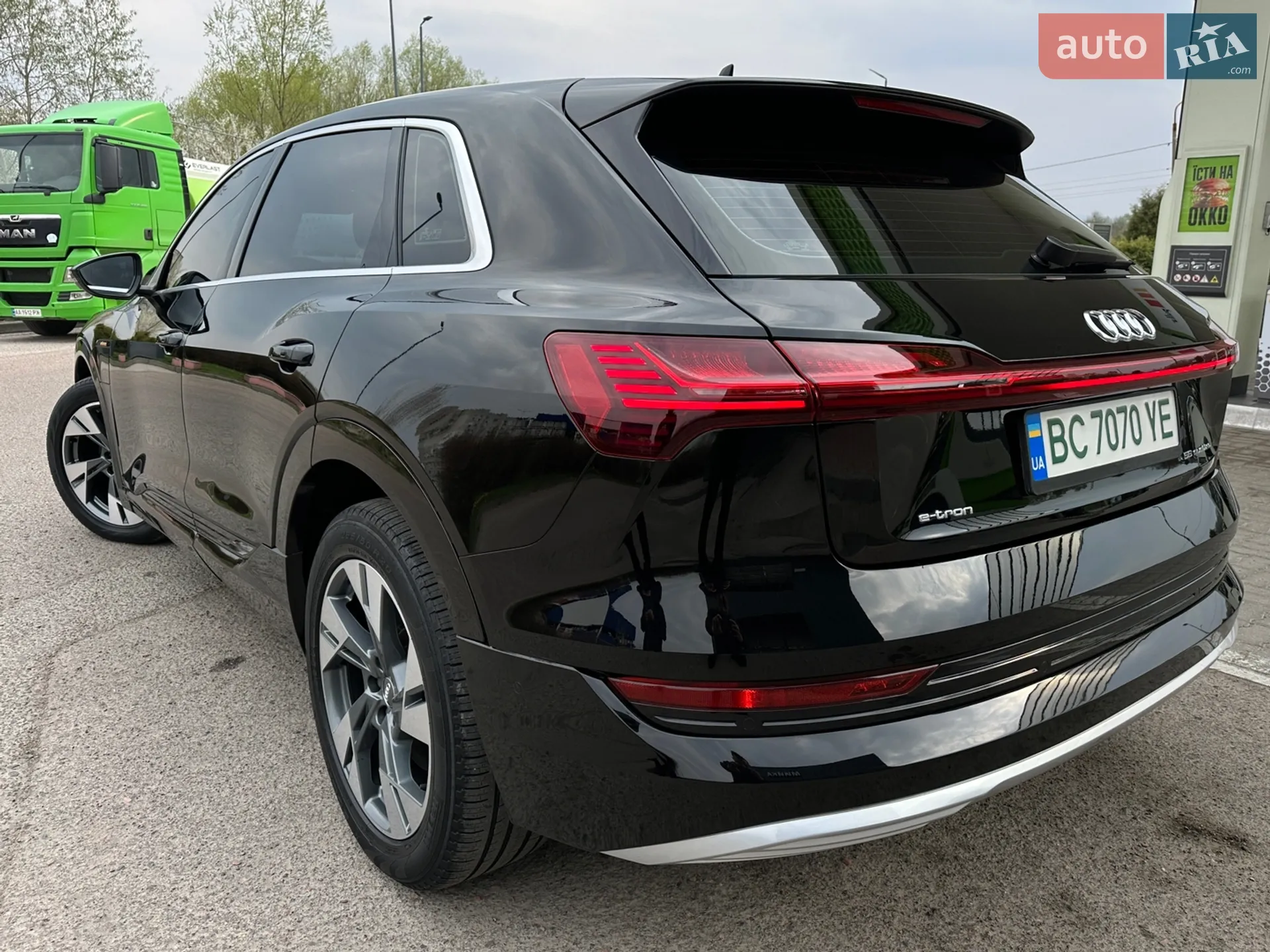 2019 Audi e-tron - мініатюра 5