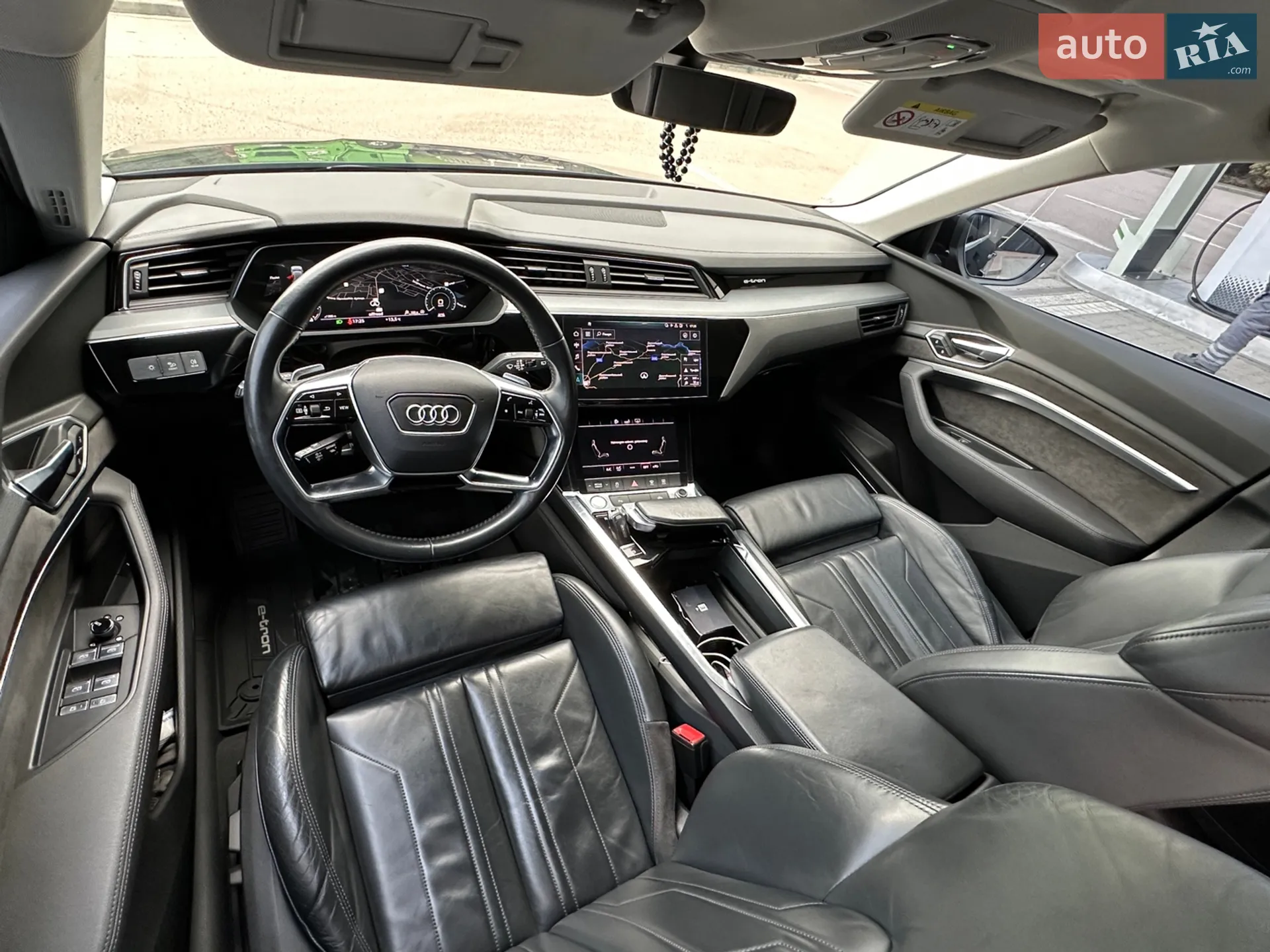 2019 Audi e-tron - мініатюра 32