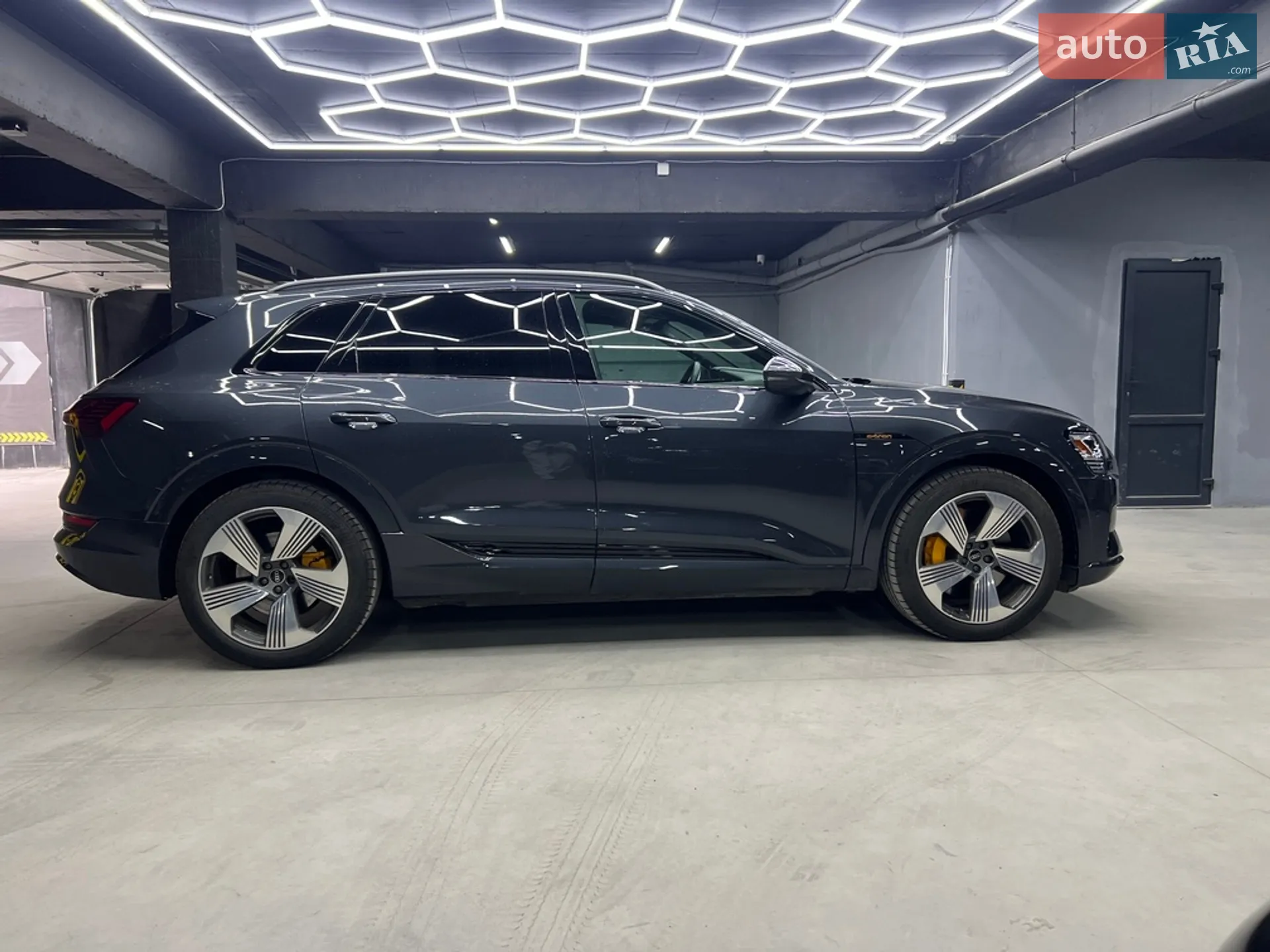 2022 Audi e-tron - мініатюра 10