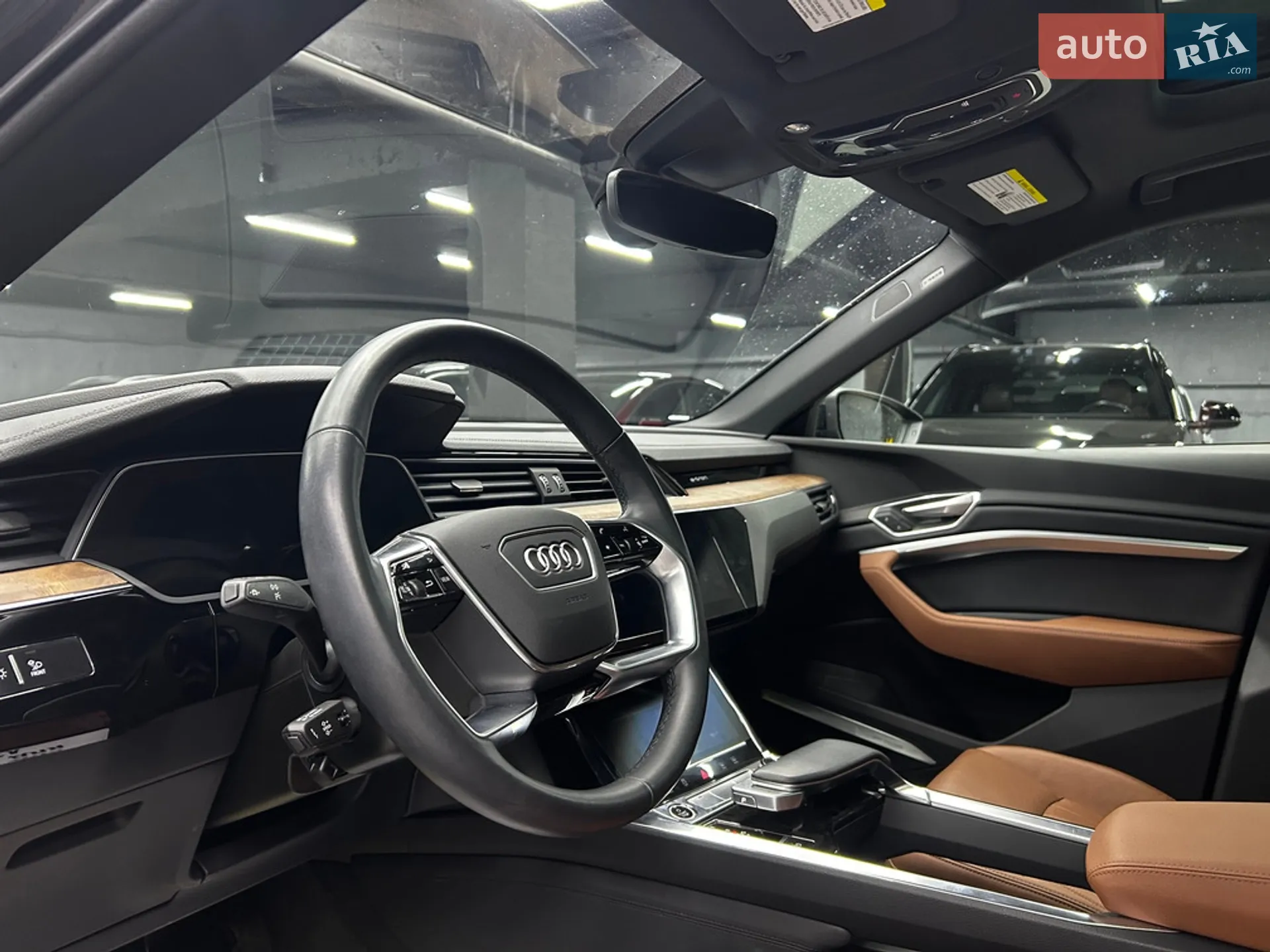 2022 Audi e-tron - мініатюра 13