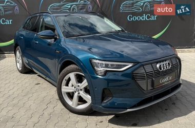 Позашляховик / Кросовер Audi e-tron 2021 в Луцьку