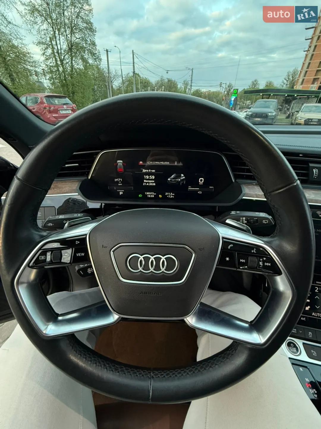 2022 Audi e-tron - мініатюра 2