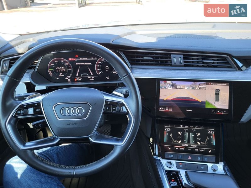 Внедорожник / Кроссовер Audi e-tron 2021 в Киеве