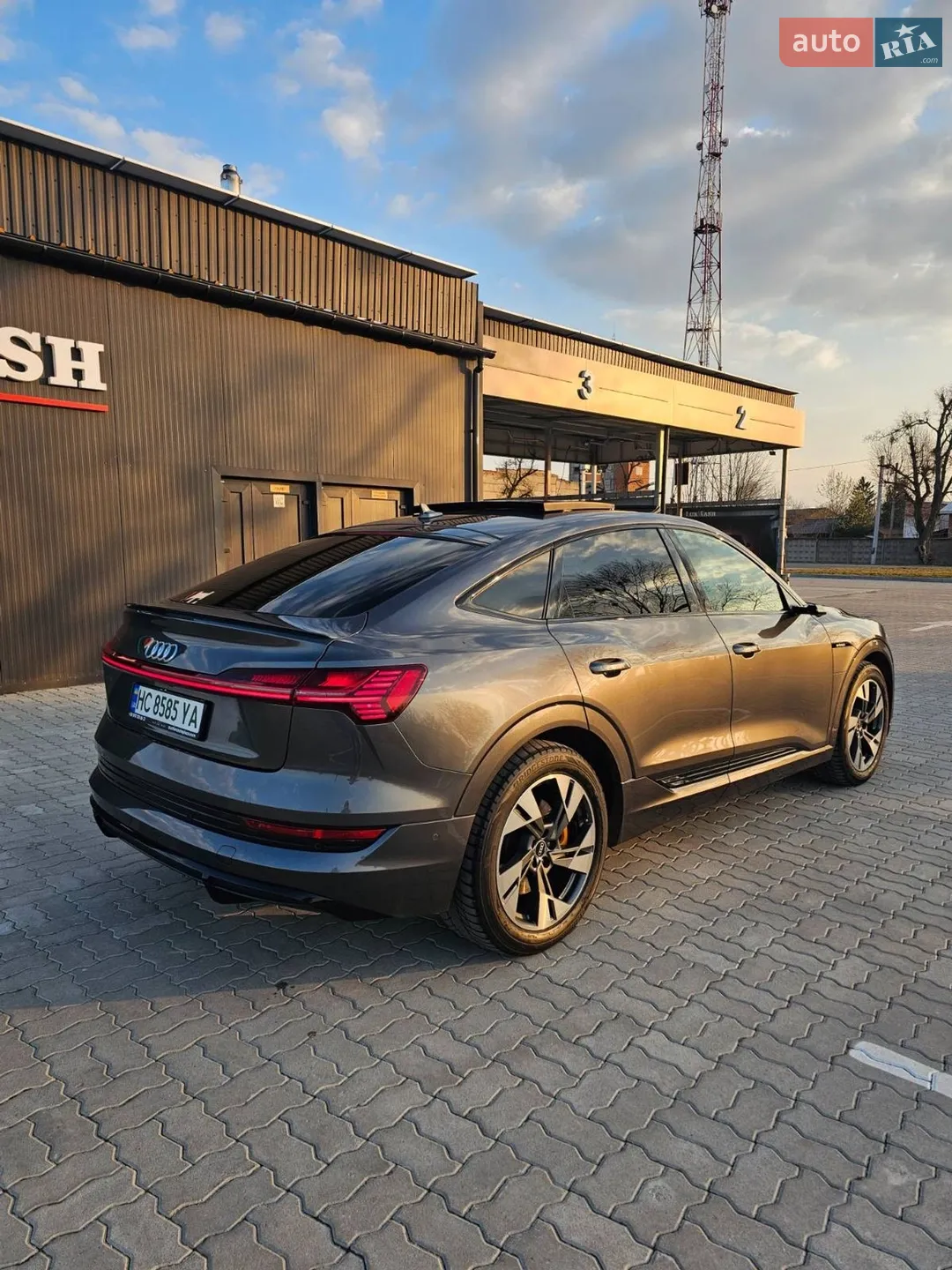 2021 Audi e-tron - мініатюра 6