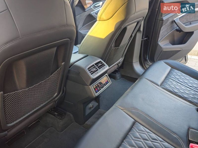 Внедорожник / Кроссовер Audi e-tron 2021 в Радехове