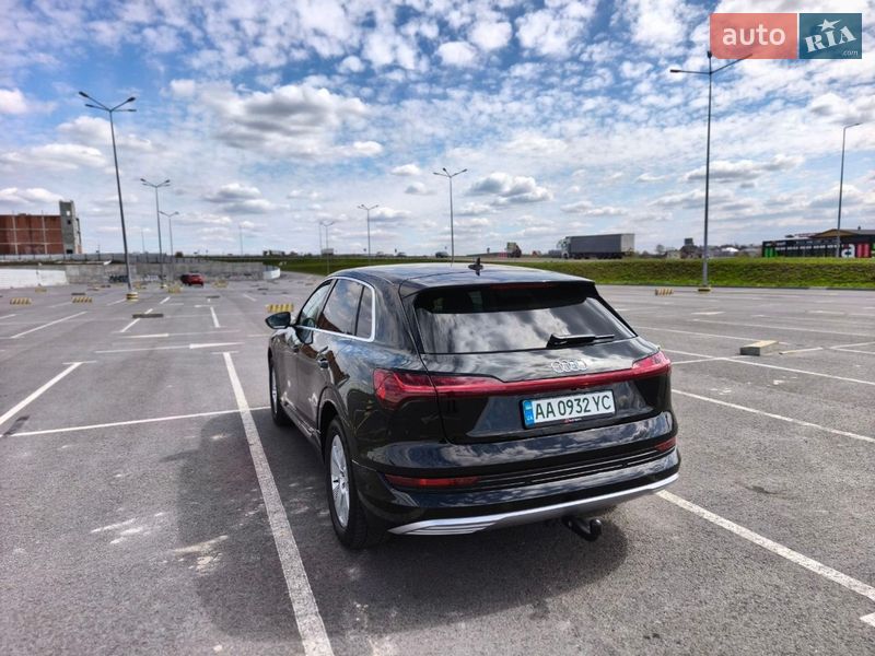 Внедорожник / Кроссовер Audi e-tron 2021 в Львове