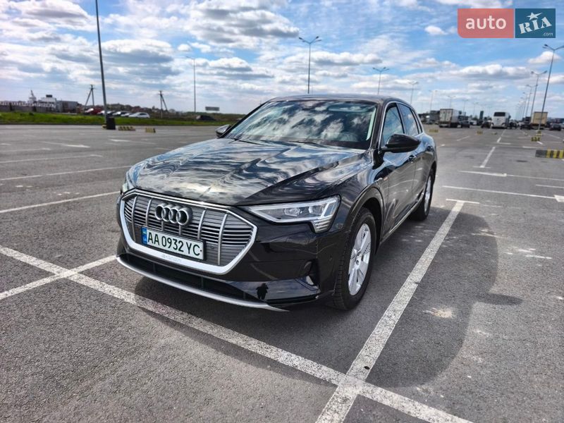 Внедорожник / Кроссовер Audi e-tron 2021 в Львове
