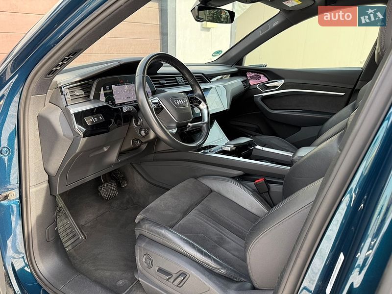 Внедорожник / Кроссовер Audi e-tron 2020 в Львове