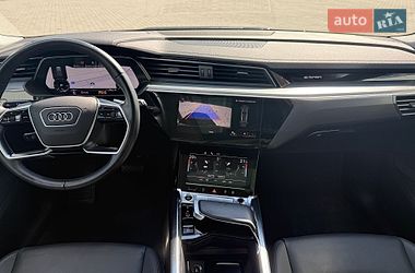 Внедорожник / Кроссовер Audi e-tron 2021 в Городке