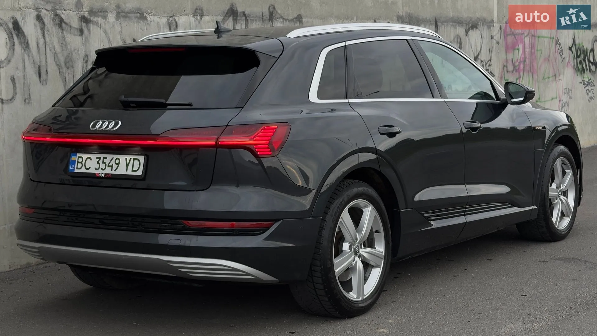 2020 Audi e-tron - мініатюра 16