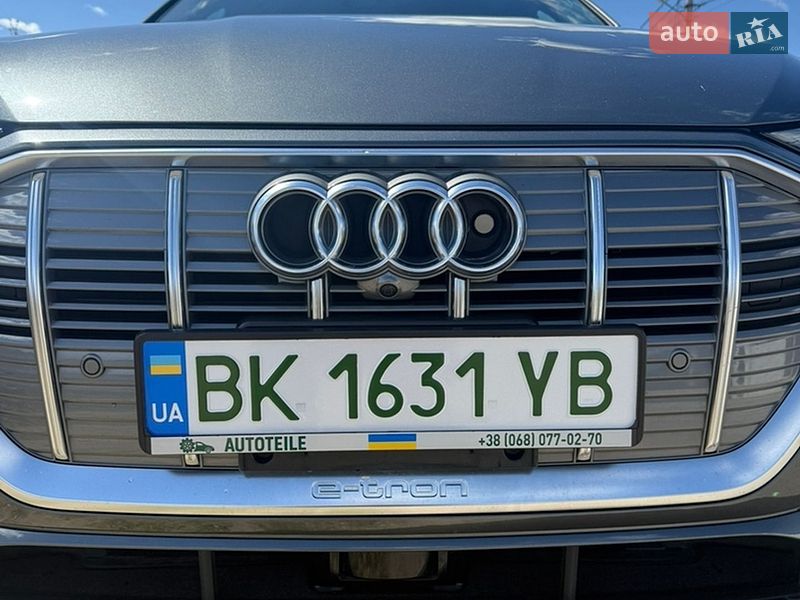 Внедорожник / Кроссовер Audi e-tron 2019 в Луцке