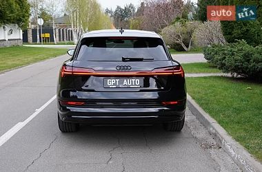 Внедорожник / Кроссовер Audi e-tron 2022 в Киеве