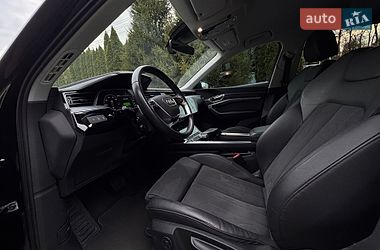 Внедорожник / Кроссовер Audi e-tron 2022 в Киеве