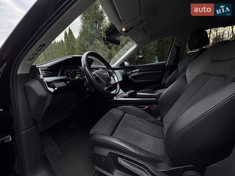 Внедорожник / Кроссовер Audi e-tron 2022 в Киеве