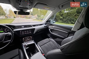 Внедорожник / Кроссовер Audi e-tron 2022 в Киеве