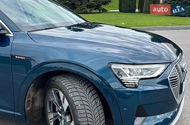 Внедорожник / Кроссовер Audi e-tron 2019 в Днепре